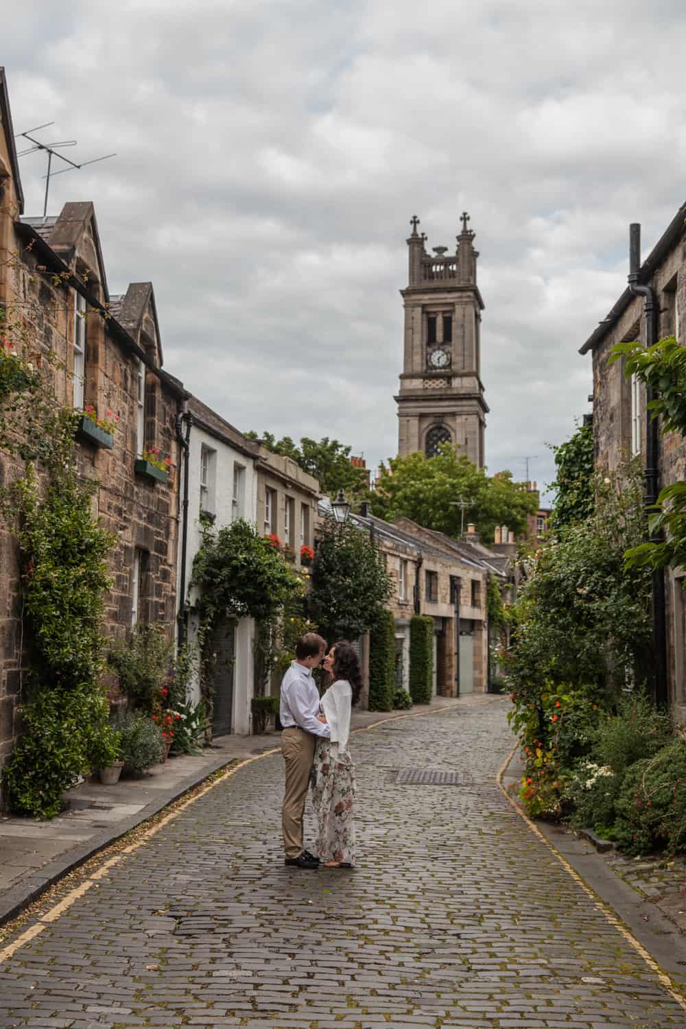 Top romantic places to propose in Edinburgh. 68